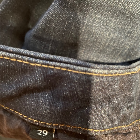 7 for all Mankind Ultra High Rise Tailorless Bootcut Jeans - Picture 2 of 16